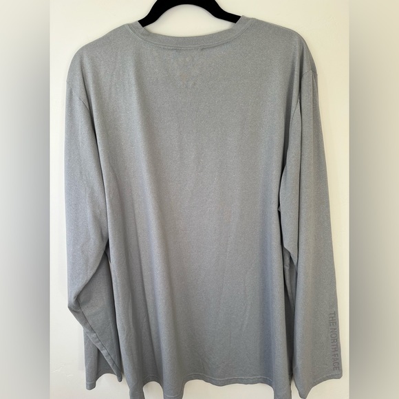 North Face long sleeved Tee, men’s size XXL - Picture 2 of 3